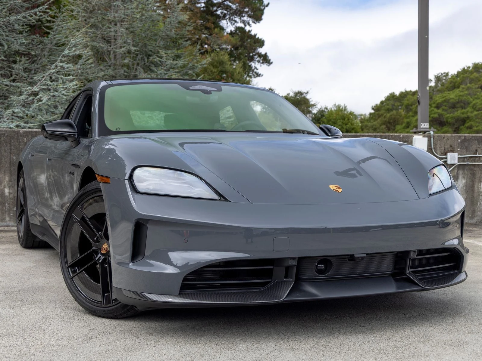 2026 Porsche Taycan Black Edition (2025 Update), 9/20