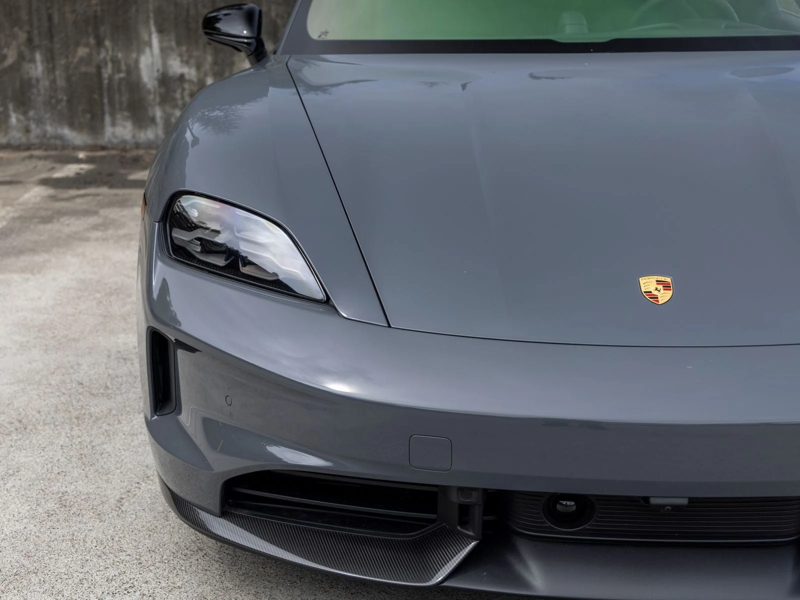 2026 Porsche Taycan Black Edition (2025 Update), 14/20