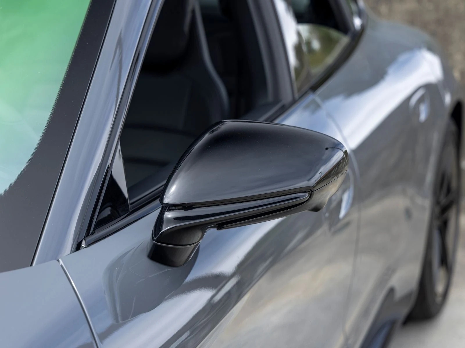 2026 Porsche Taycan Black Edition (2025 Update), 17/20