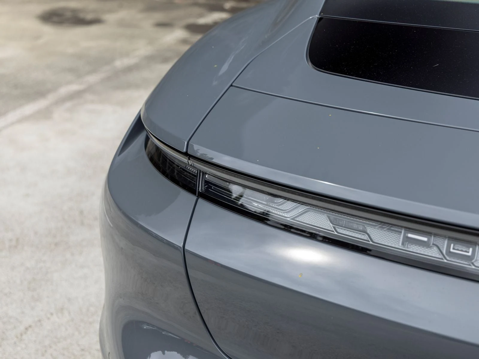 2026 Porsche Taycan Black Edition (2025 Update), 18/20