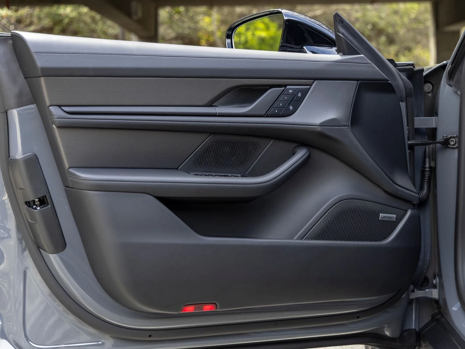 2026 Porsche Taycan Black Edition (2025 Update), 20/20