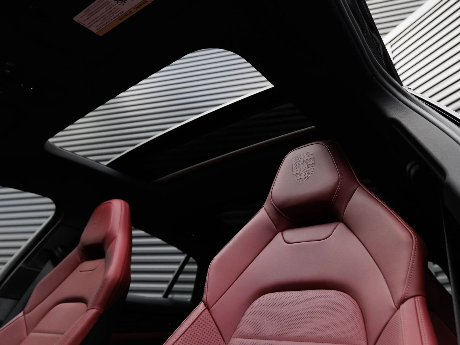 2026 Porsche Panamera (976), 14/20