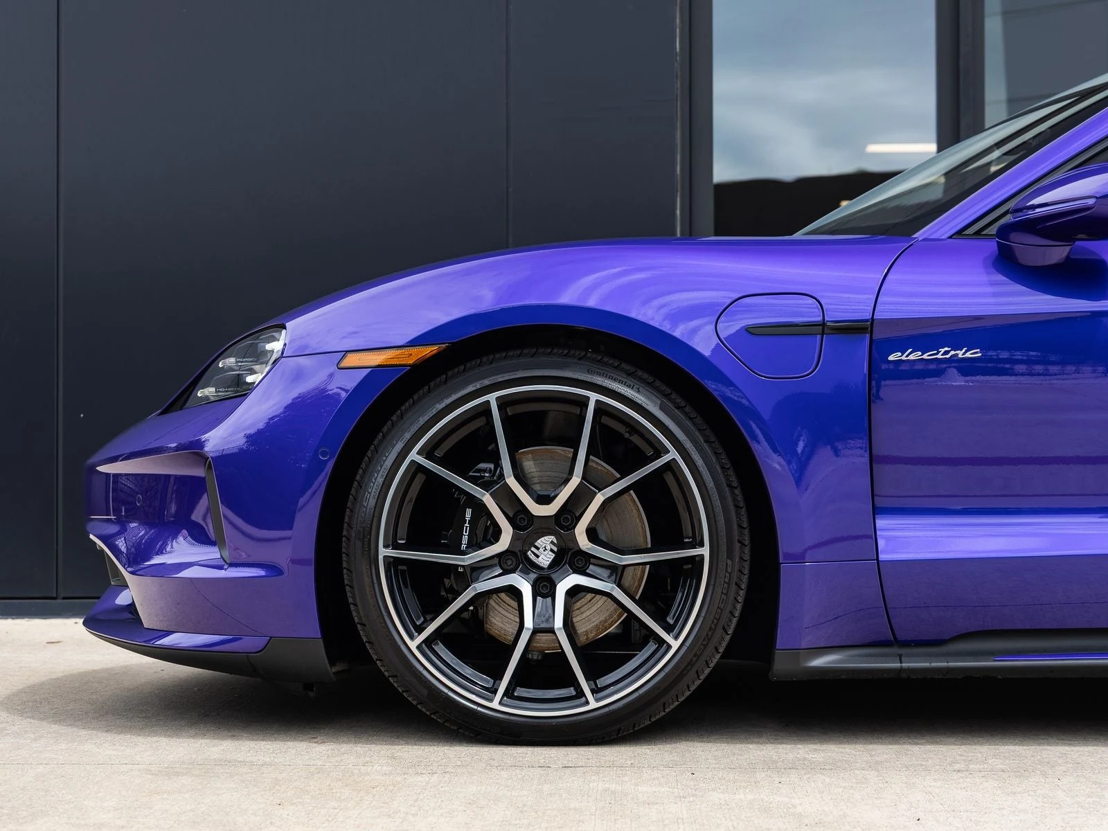 2026 Porsche Taycan Sedan (2025 Update), 14/20