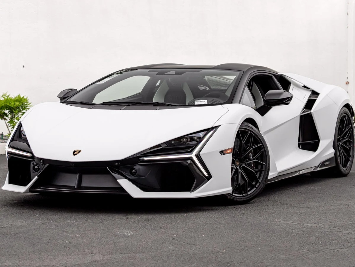 Lamborghini Revuelto · Blanco Asopo Matt · Indigo Auto Group