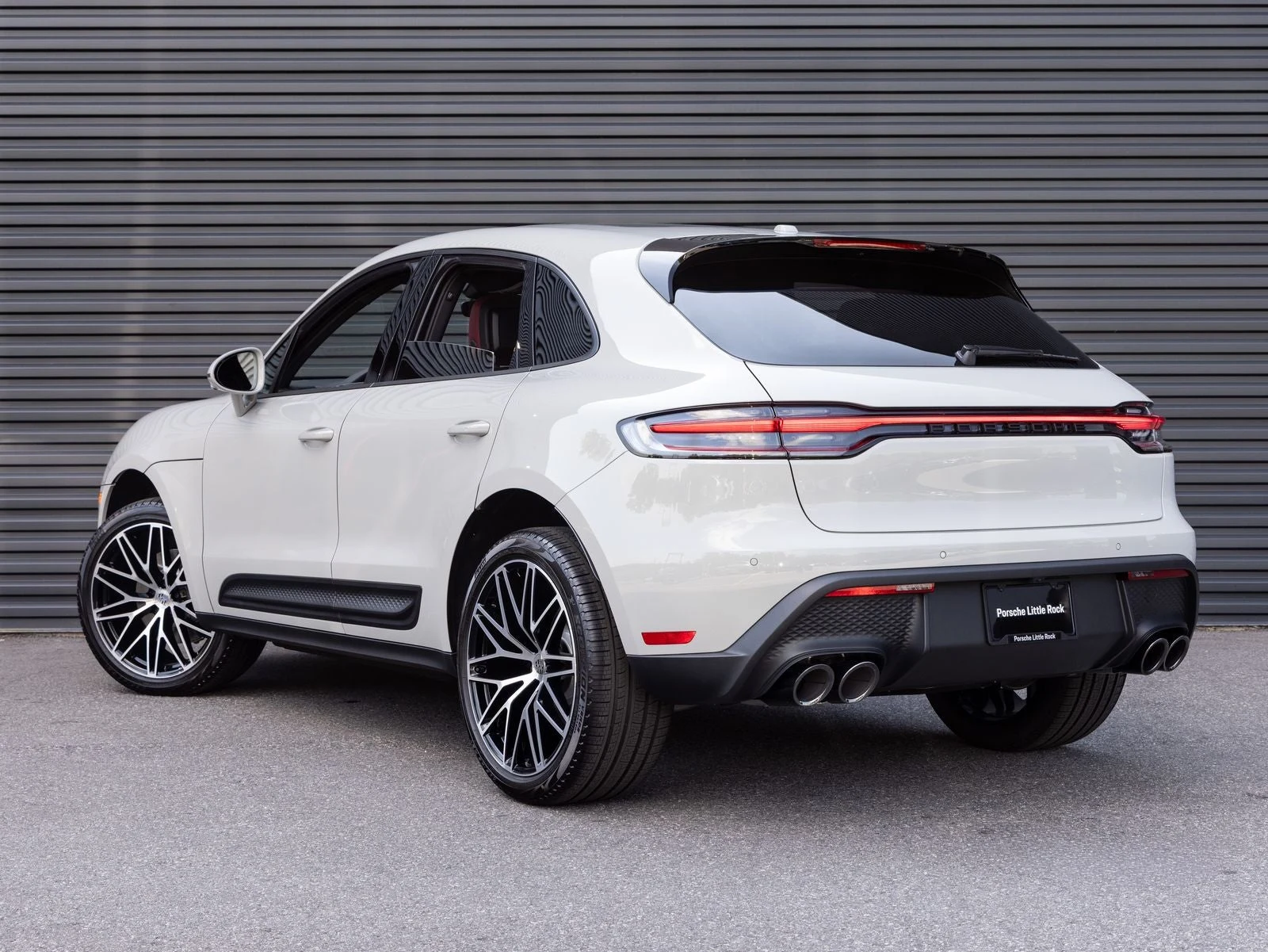 2026 Porsche Macan (95B), 3/20