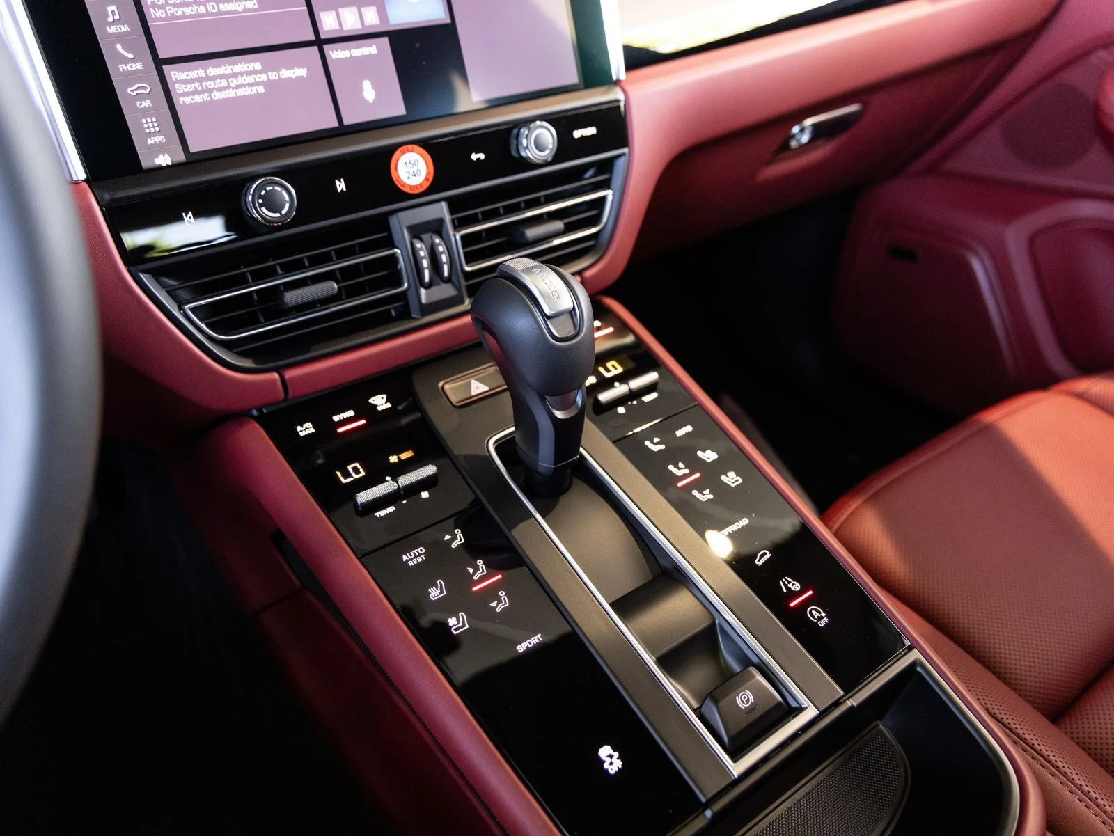 2026 Porsche Macan (95B), 16/20
