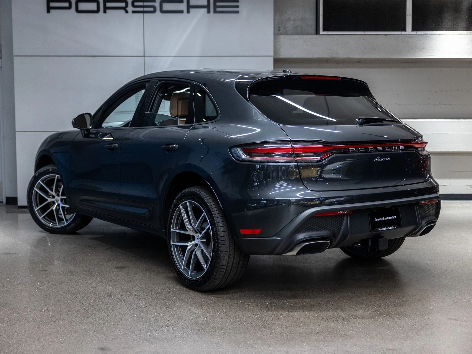 2026 Porsche Macan (95B), 3/20