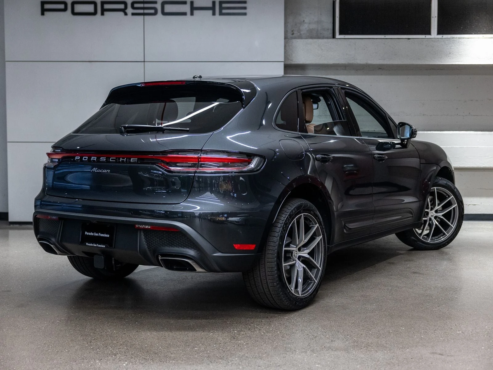 2026 Porsche Macan (95B), 8/20