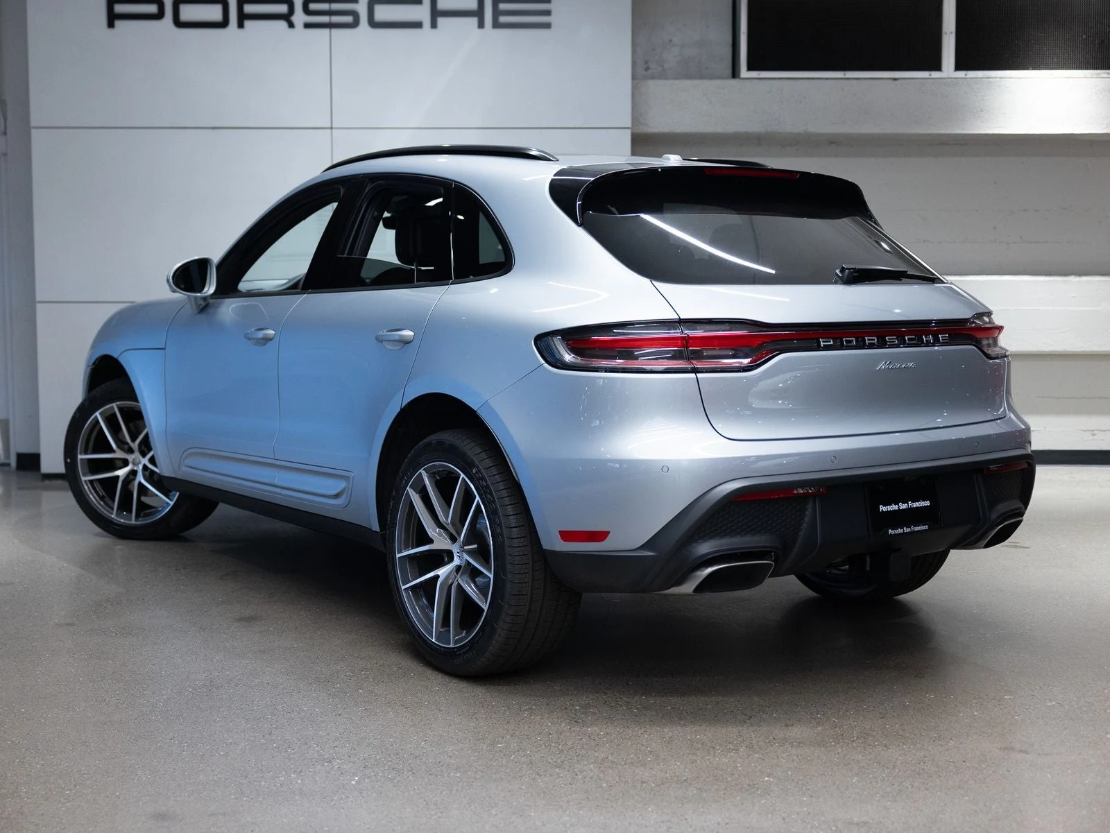 2026 Porsche Macan (95B), 3/20