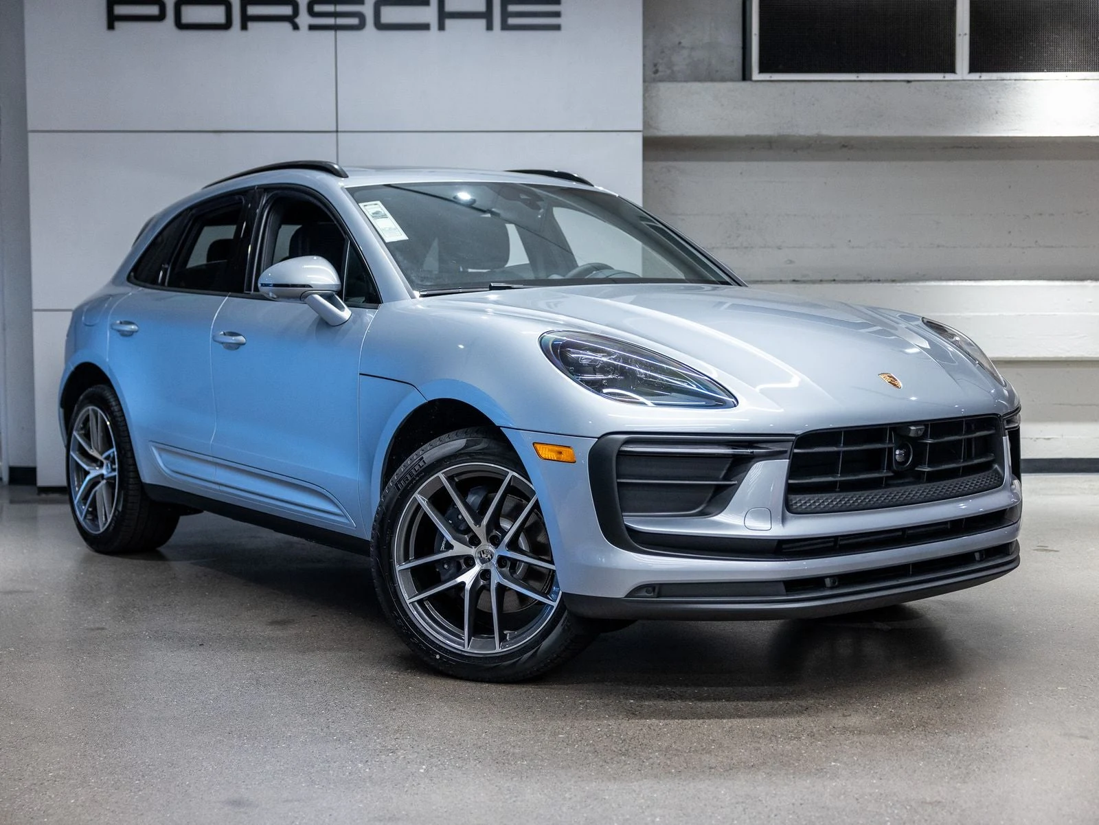 2026 Porsche Macan (95B), 12/20