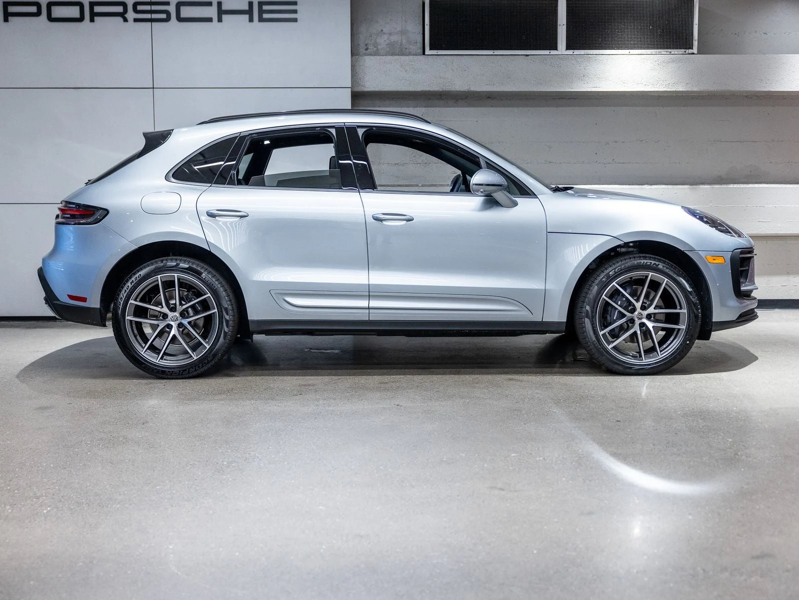 2026 Porsche Macan (95B), 17/20