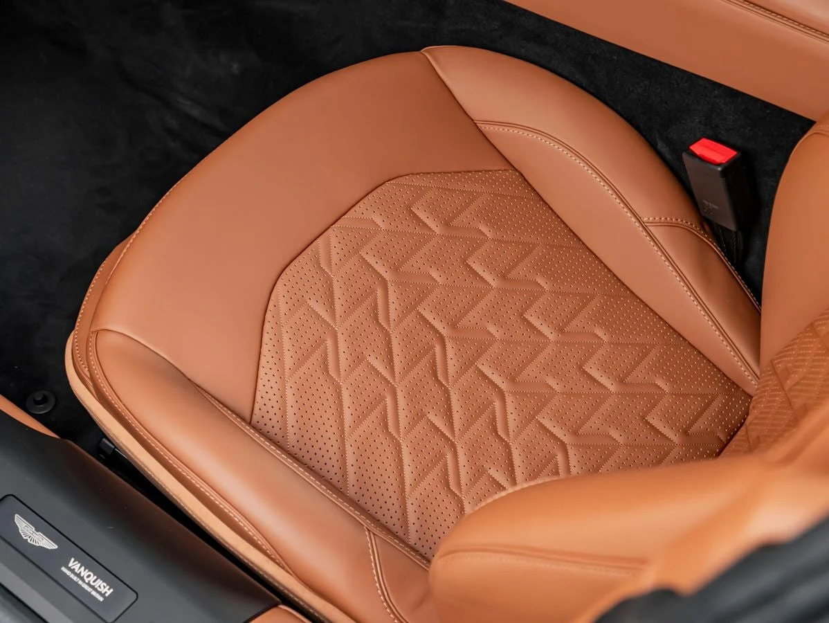 2026 Aston Martin Vanquish V12 (3rd Generation), 16/20