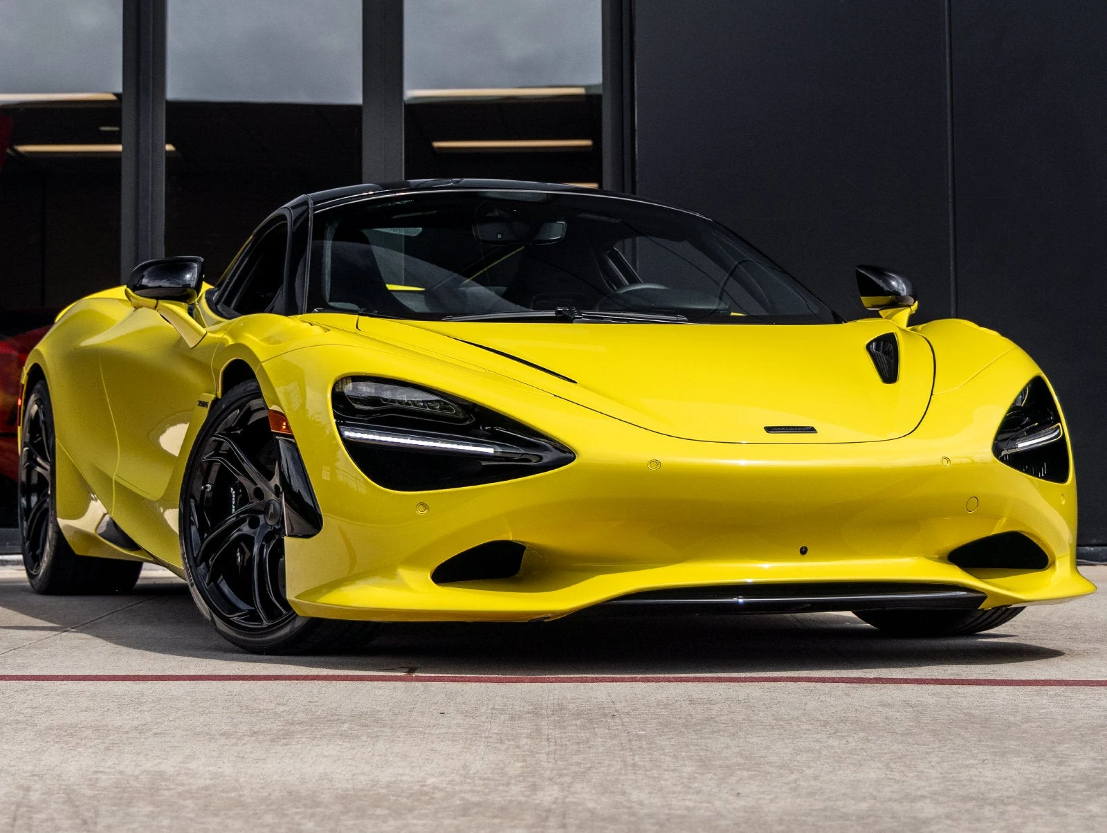 2027 McLaren 750S Coupé, 3/20
