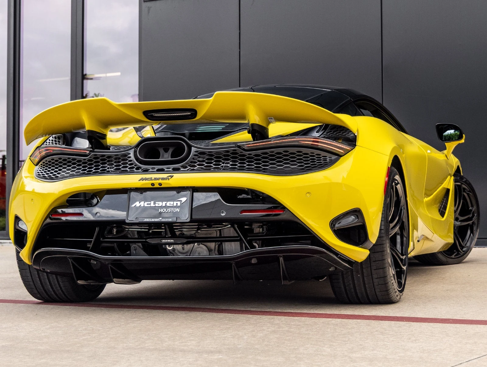 2027 McLaren 750S Coupé, 9/20