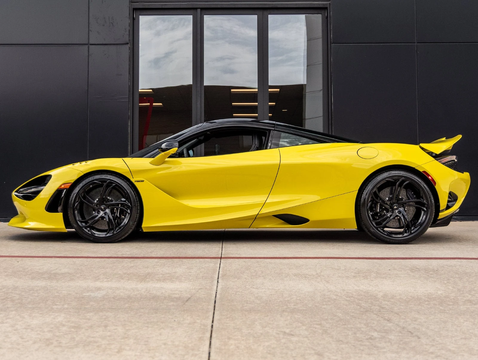2027 McLaren 750S Coupé, 10/20