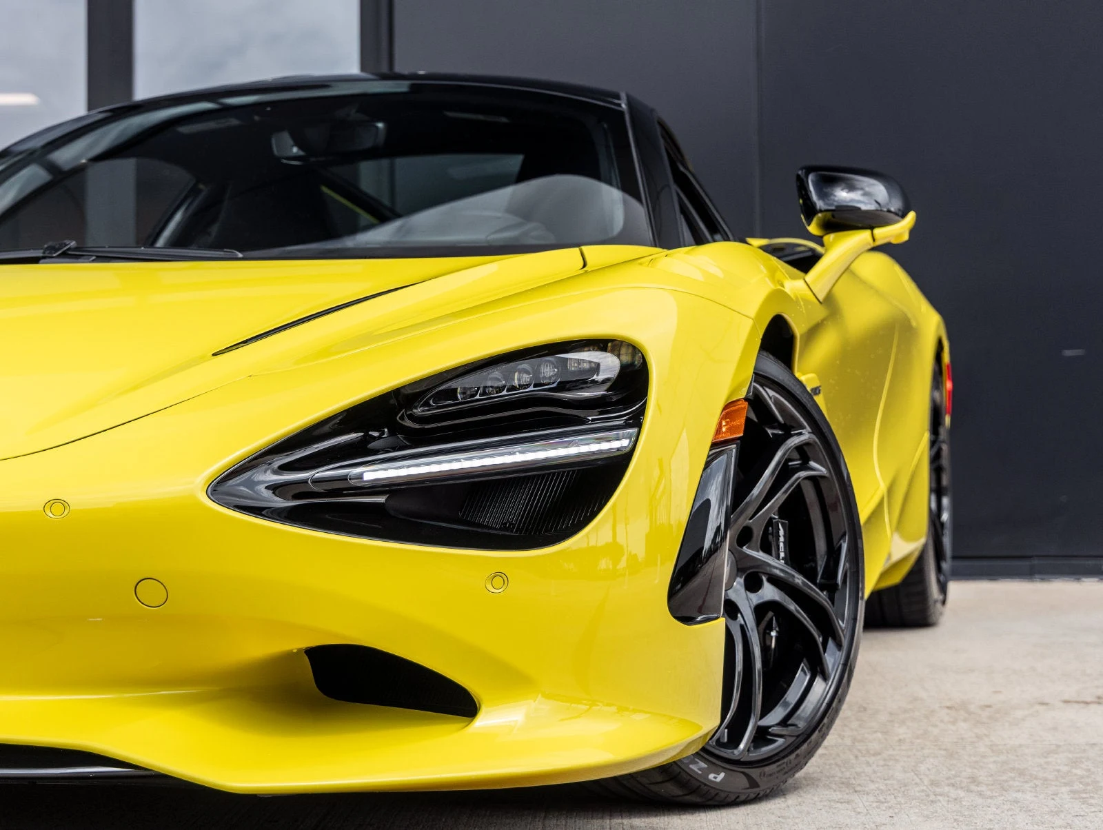 2027 McLaren 750S Coupé, 20/20