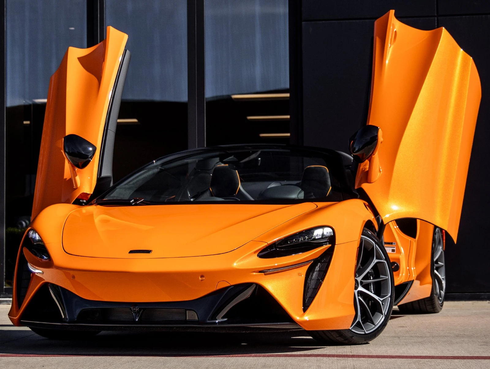 2026 McLaren Artura Spider, 2/20