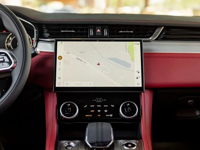 2026 Jaguar F-Pace P250 R-Dynamic S (X761), 18/20