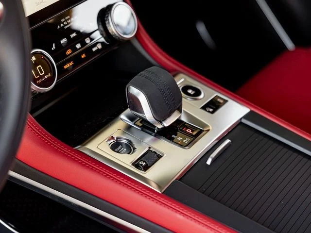 2026 Jaguar F-Pace P250 R-Dynamic S (X761), 19/20