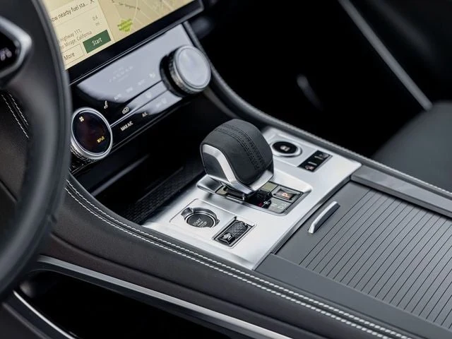 2026 Jaguar F-Pace P250 R-Dynamic S (X761), 19/20
