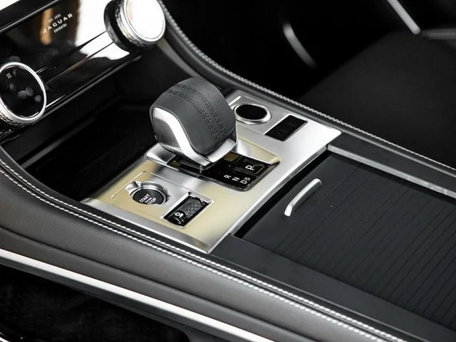 2026 Jaguar F-Pace P250 R-Dynamic S (X761), 19/20