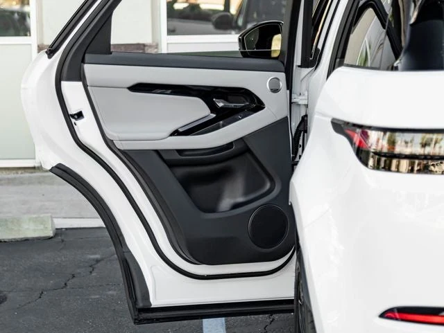2026 Land Rover Range Rover Evoque S (L551), 19/20