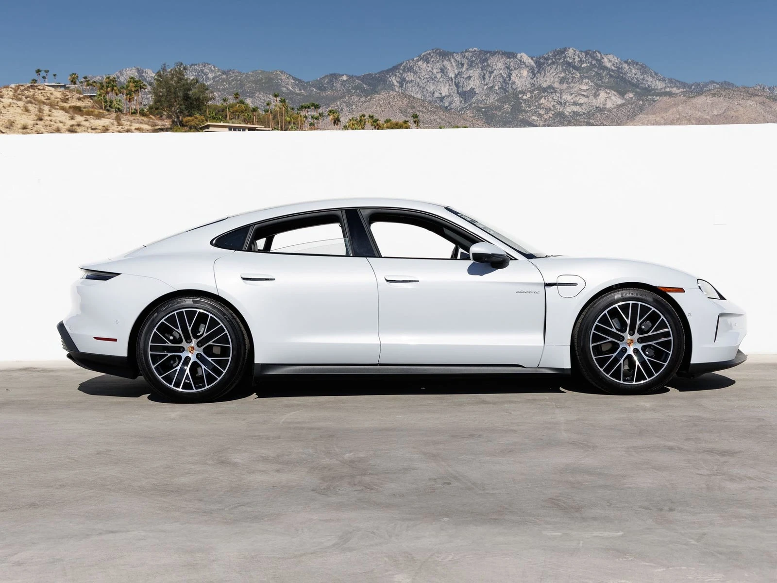 2026 Porsche Taycan 4 Sedan (2025 Update), 8/20