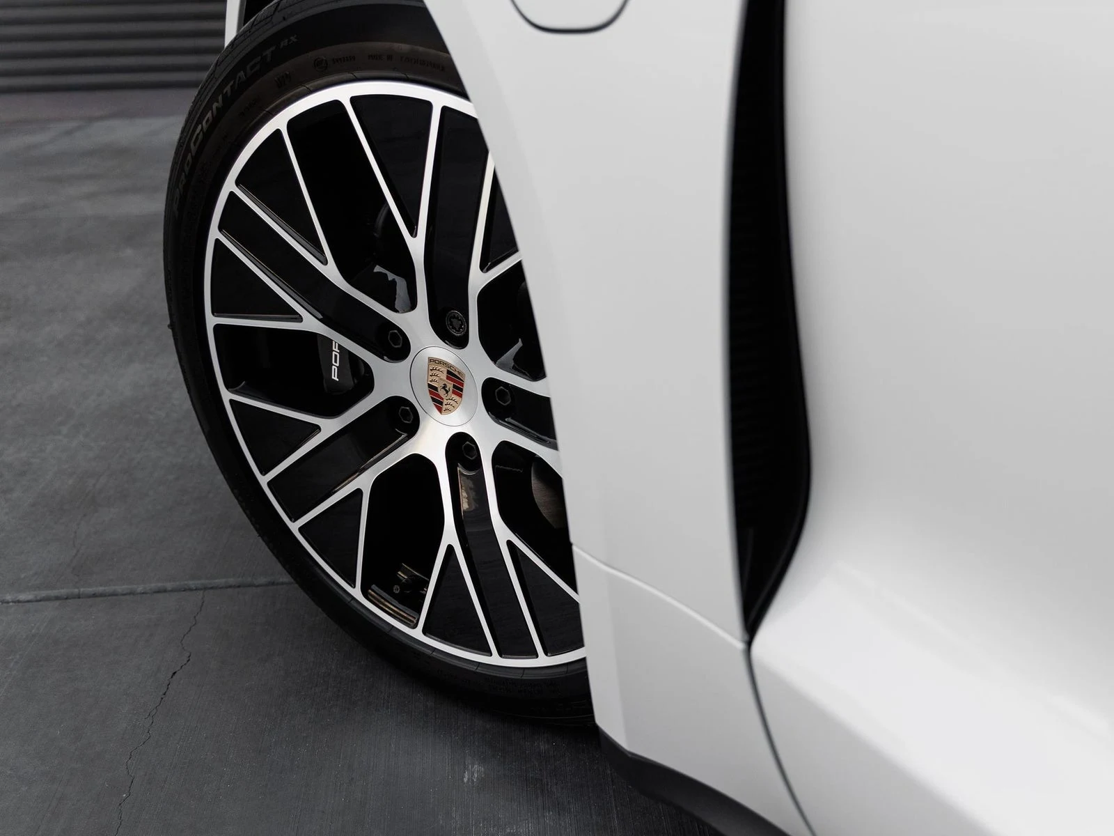 2026 Porsche Taycan 4 Sedan (2025 Update), 13/20