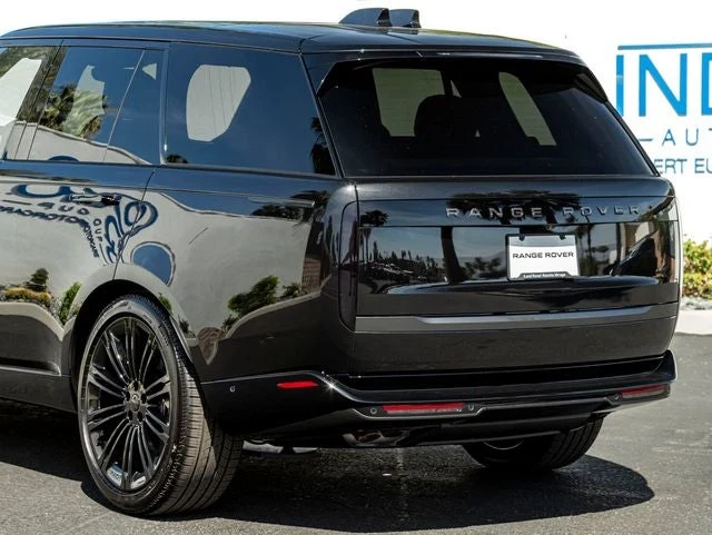 2026 Land Rover Range Rover SE (L460), 10/20