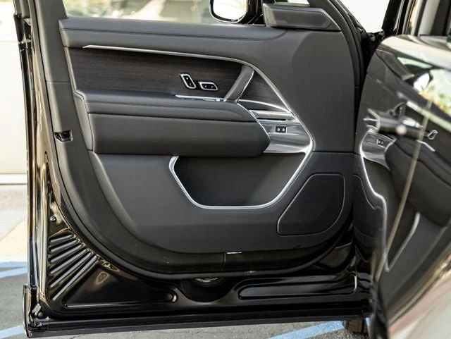 2026 Land Rover Range Rover SE (L460), 12/20