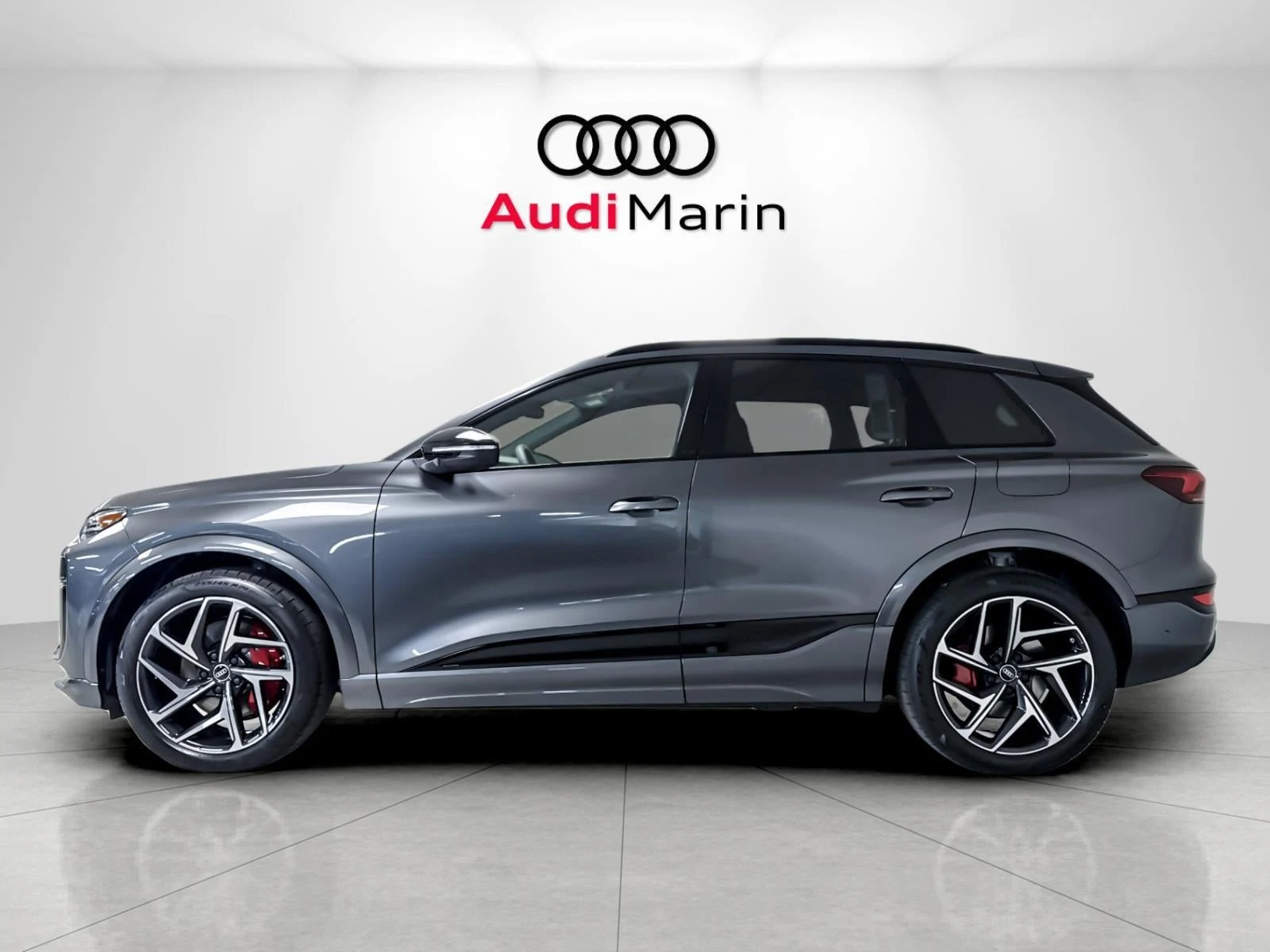 2027 Audi SQ6 e-tron Premium Plus, 2/20