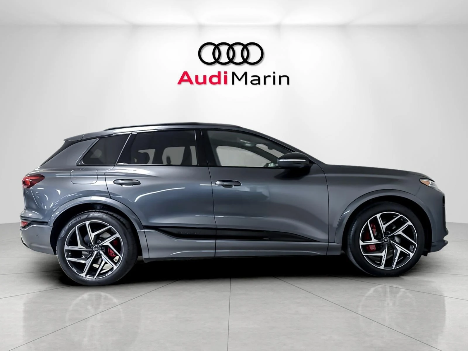 2027 Audi SQ6 e-tron Premium Plus, 6/20