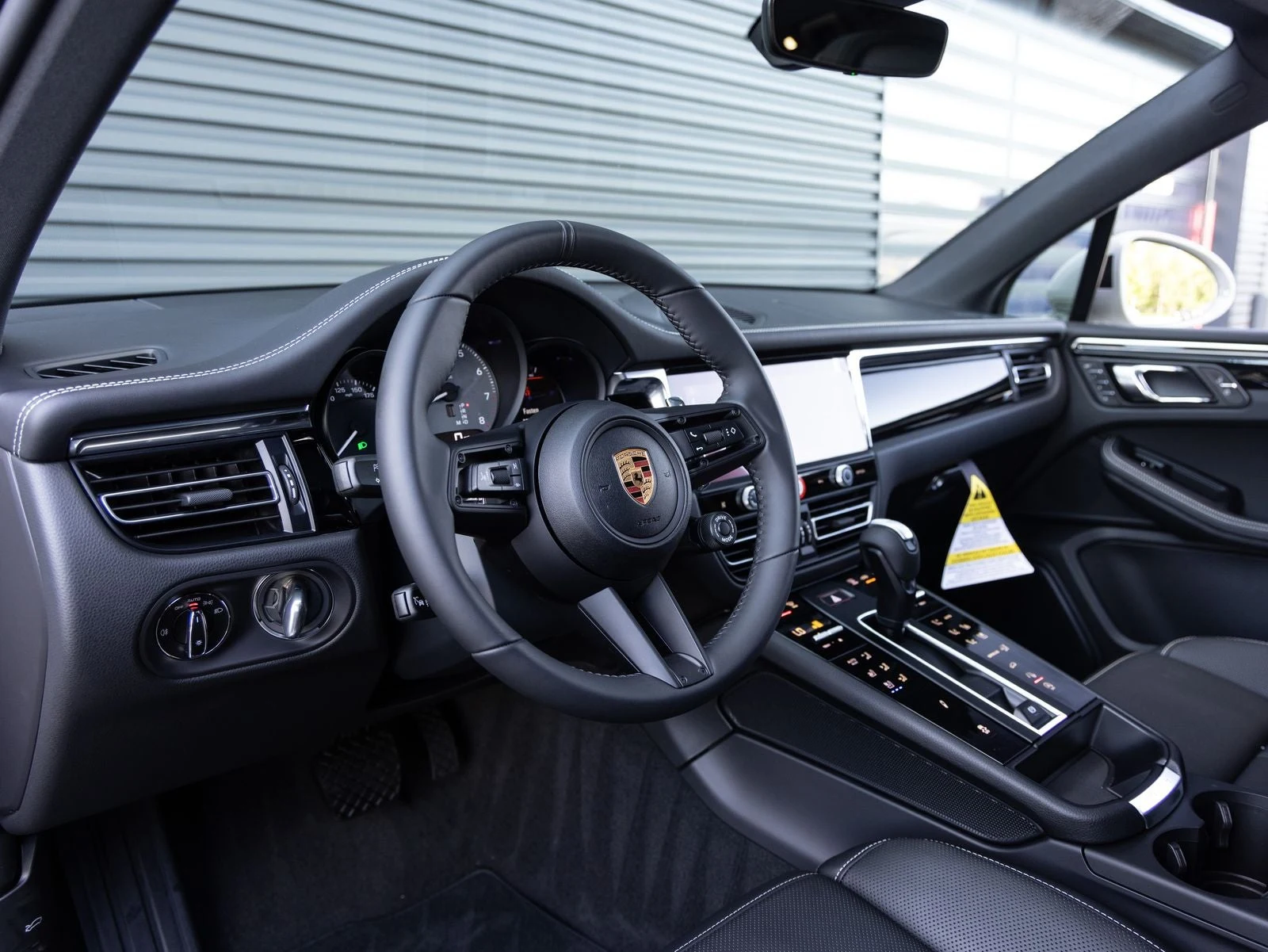 2026 Porsche Macan S (95B), 4/20