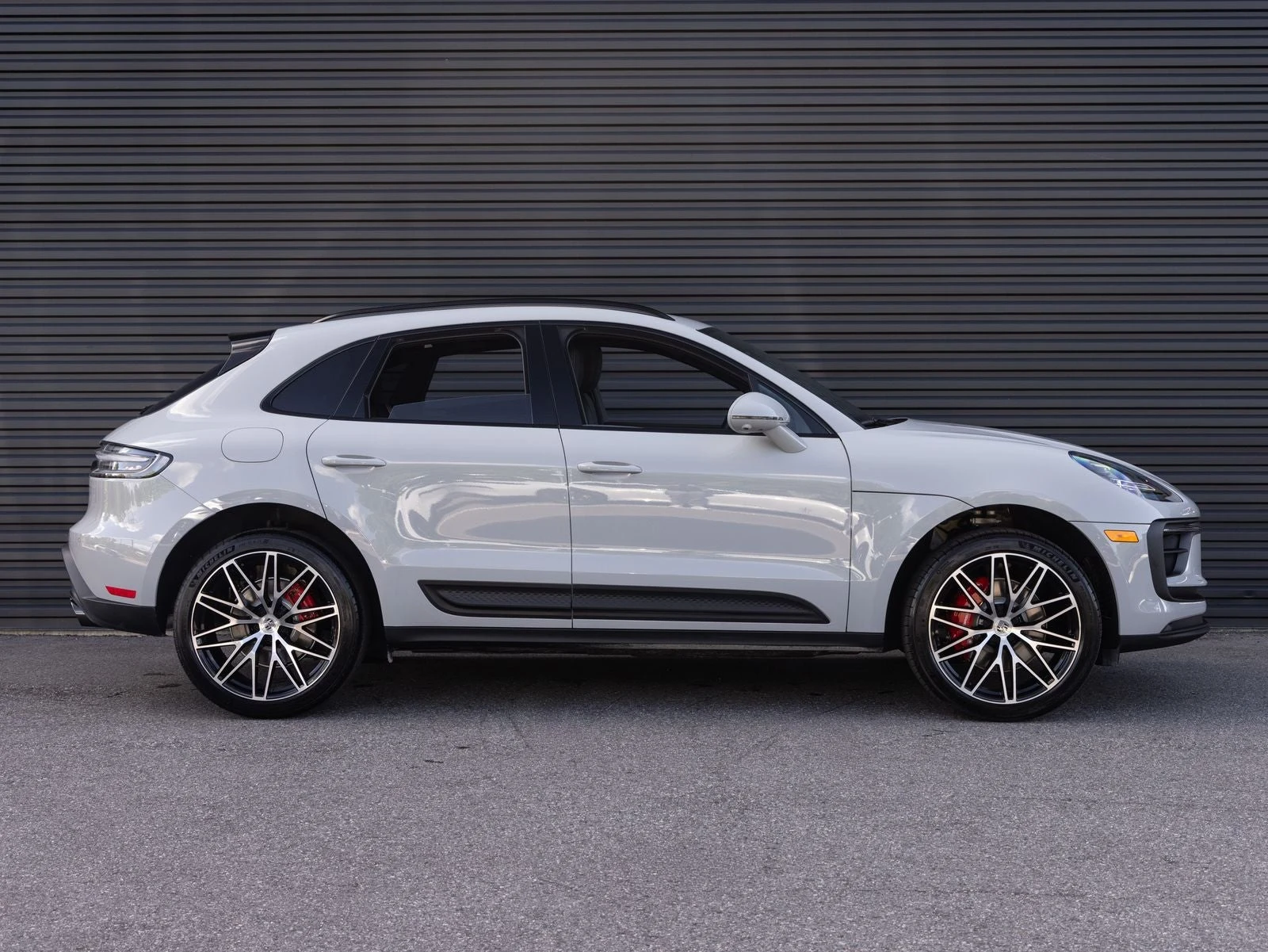 2026 Porsche Macan S (95B), 8/20