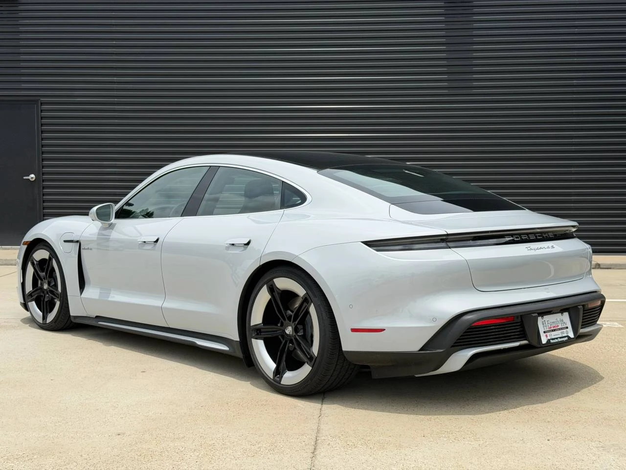 2026 Porsche Taycan 4S (2025 Update), 3/10