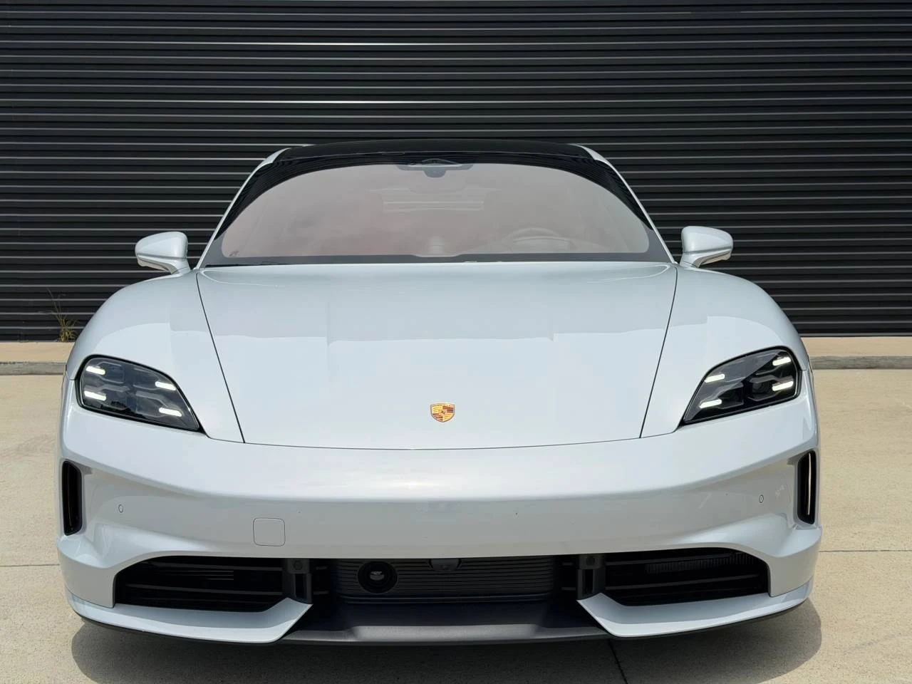2026 Porsche Taycan 4S (2025 Update), 7/10