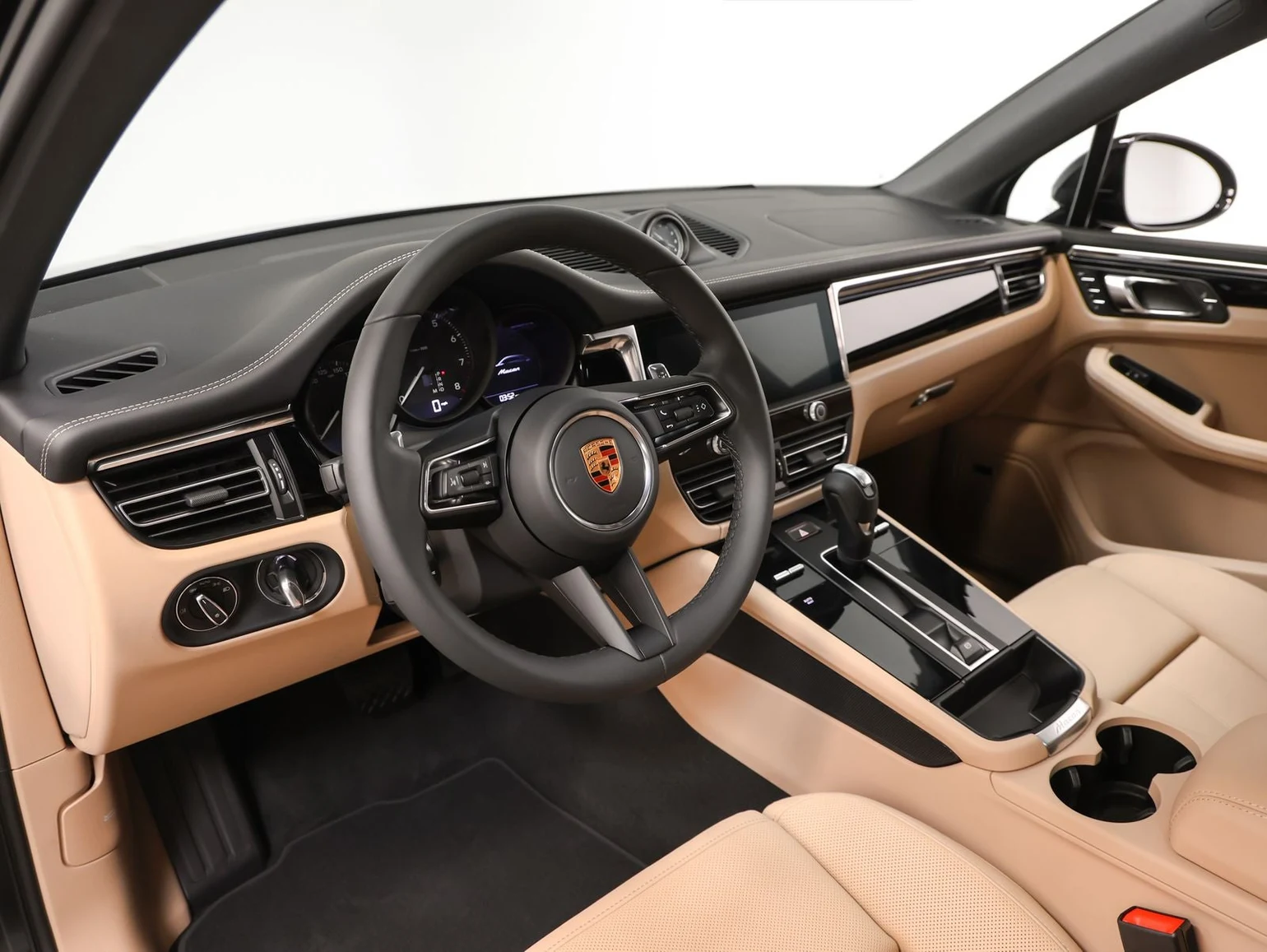2026 Porsche Macan (95B), 4/20