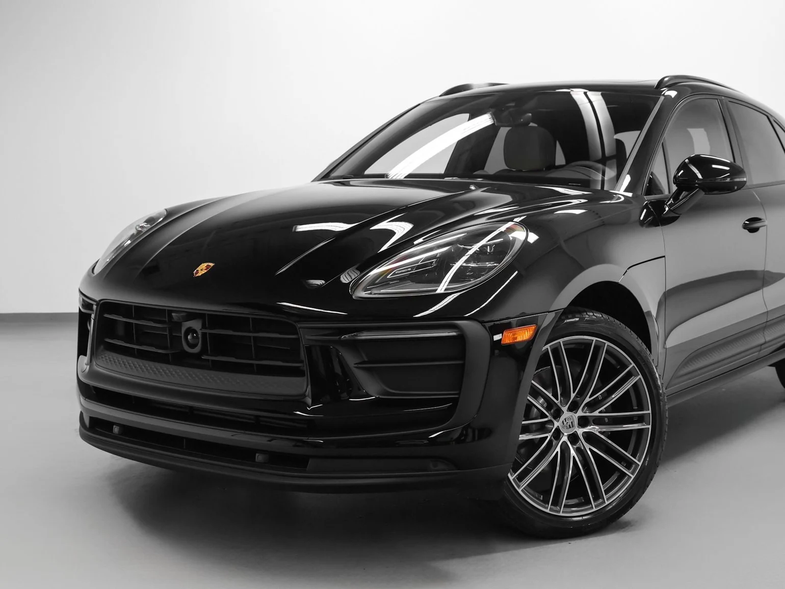 2026 Porsche Macan (95B), 6/20