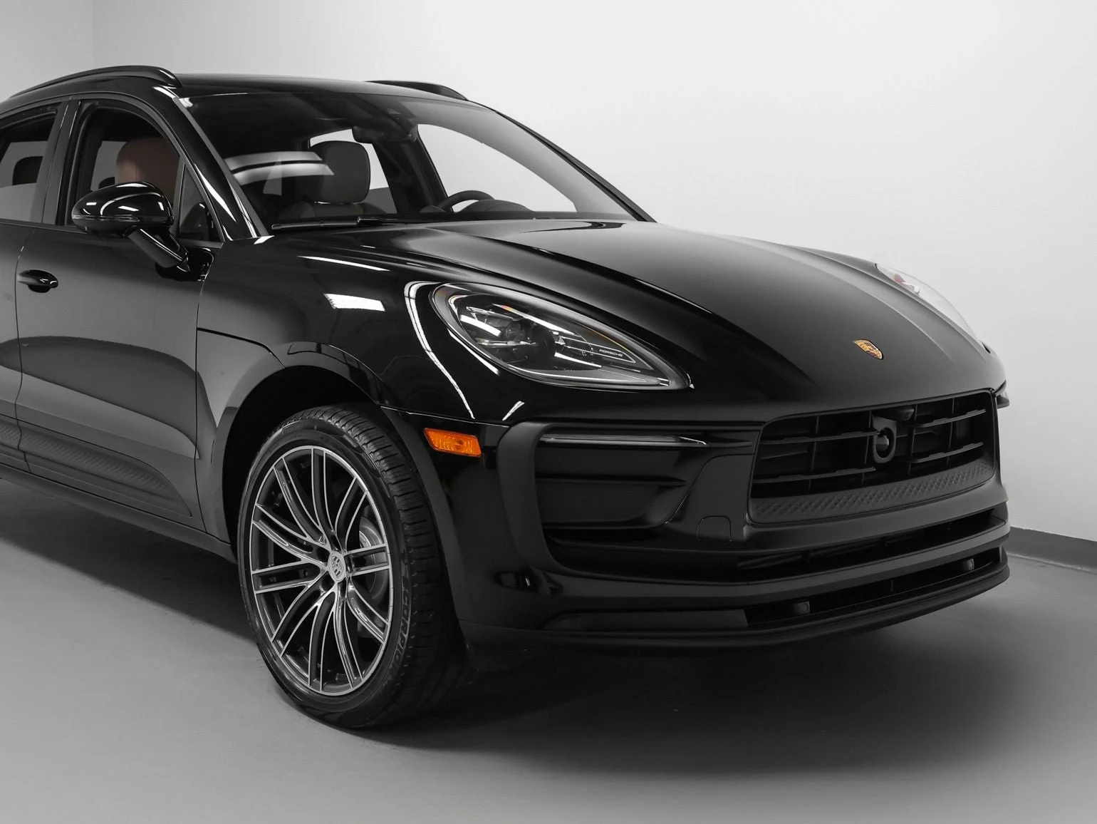 2026 Porsche Macan (95B), 8/20