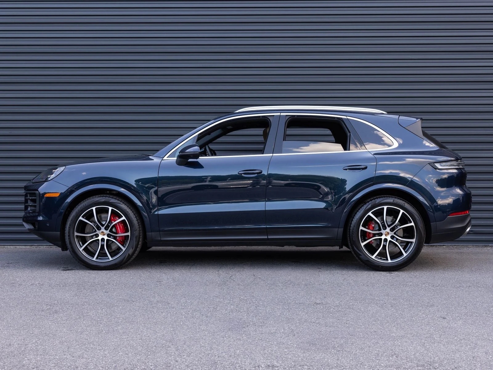 2026 Porsche Cayenne S (3rd Generation), 2/20