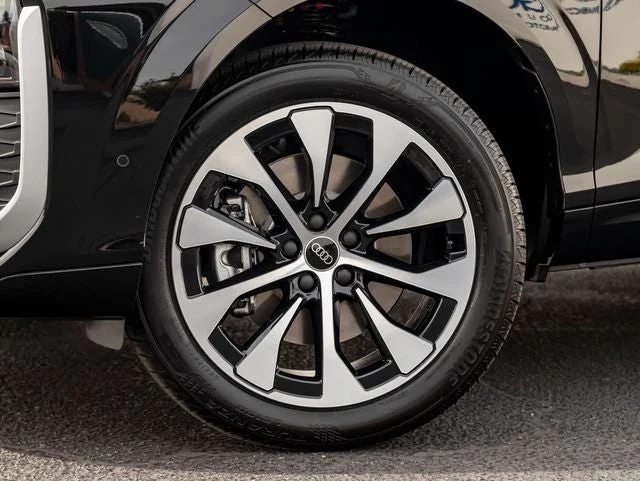 2026 Audi Q3 S line quattro (FJ), 13/20