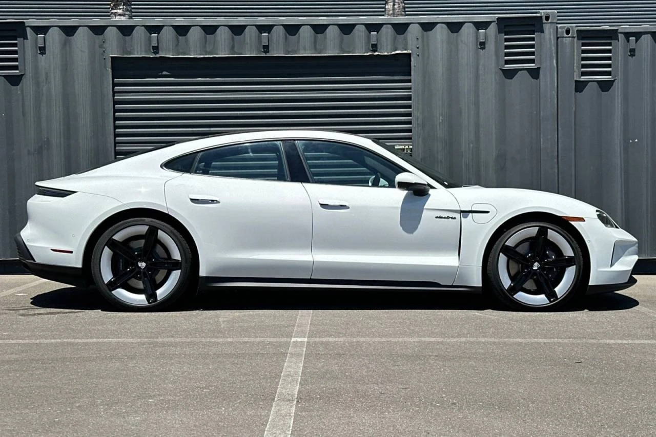 2026 Porsche Taycan 4 Sedan (2025 Update), 9/20