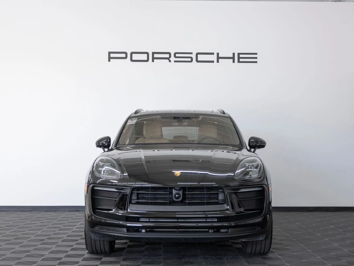 2026 Porsche Macan (95B), 10/20