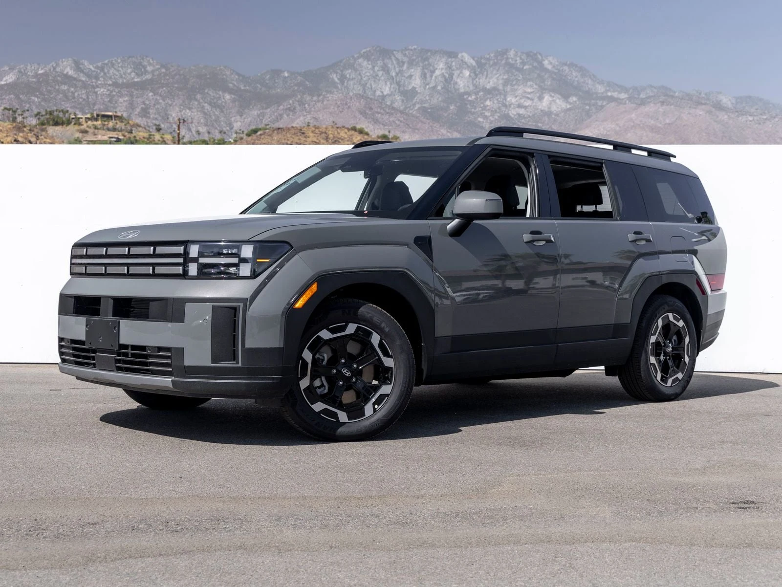 Hyundai Santa Fe SEL (MX5) · Hampton Gray · Indigo Auto Group