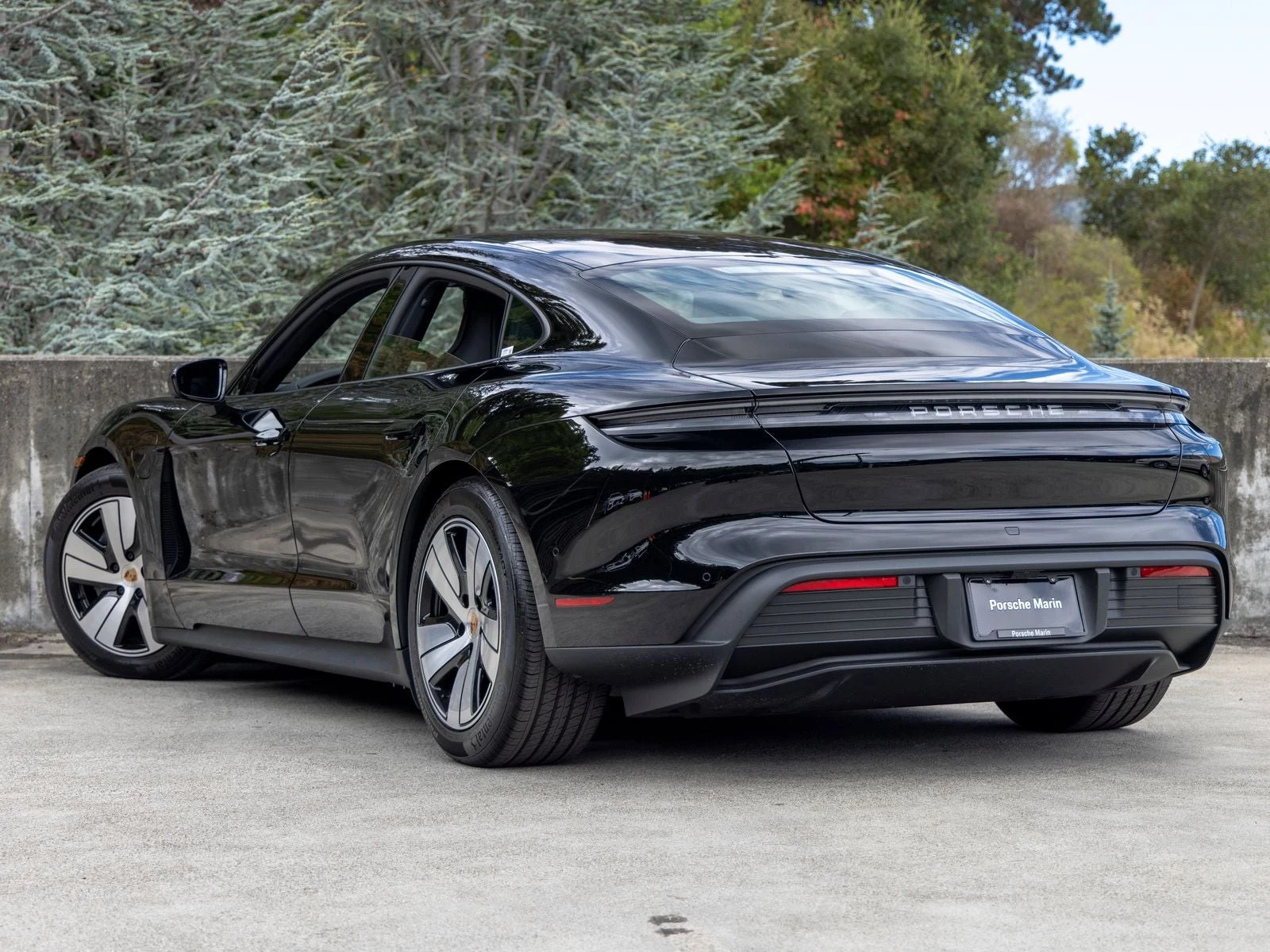 2026 Porsche Taycan 4 Sedan (2025 Update), 3/20