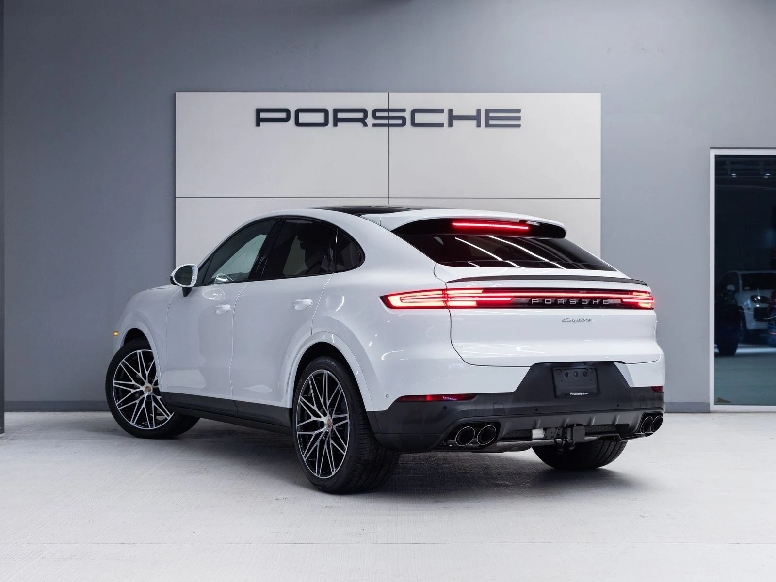 2026 Porsche Cayenne Coupé (3rd Generation), 3/20