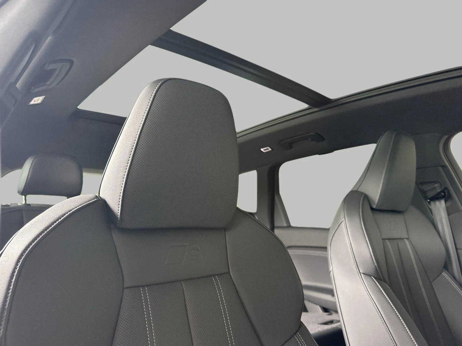 2027 Audi SQ6 e-tron Premium Plus, 16/20