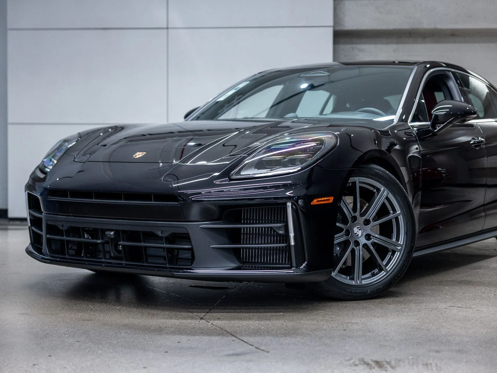2026 Porsche Panamera 4 (976), 19/20