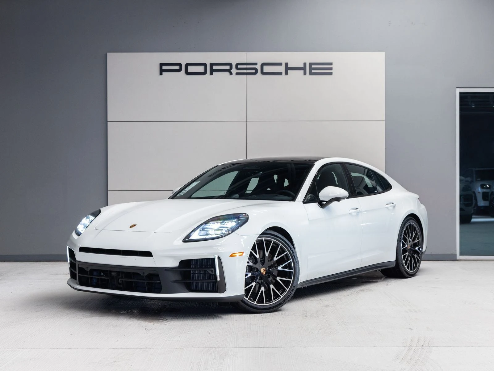 Porsche Panamera (976) · white · Indigo Auto Group