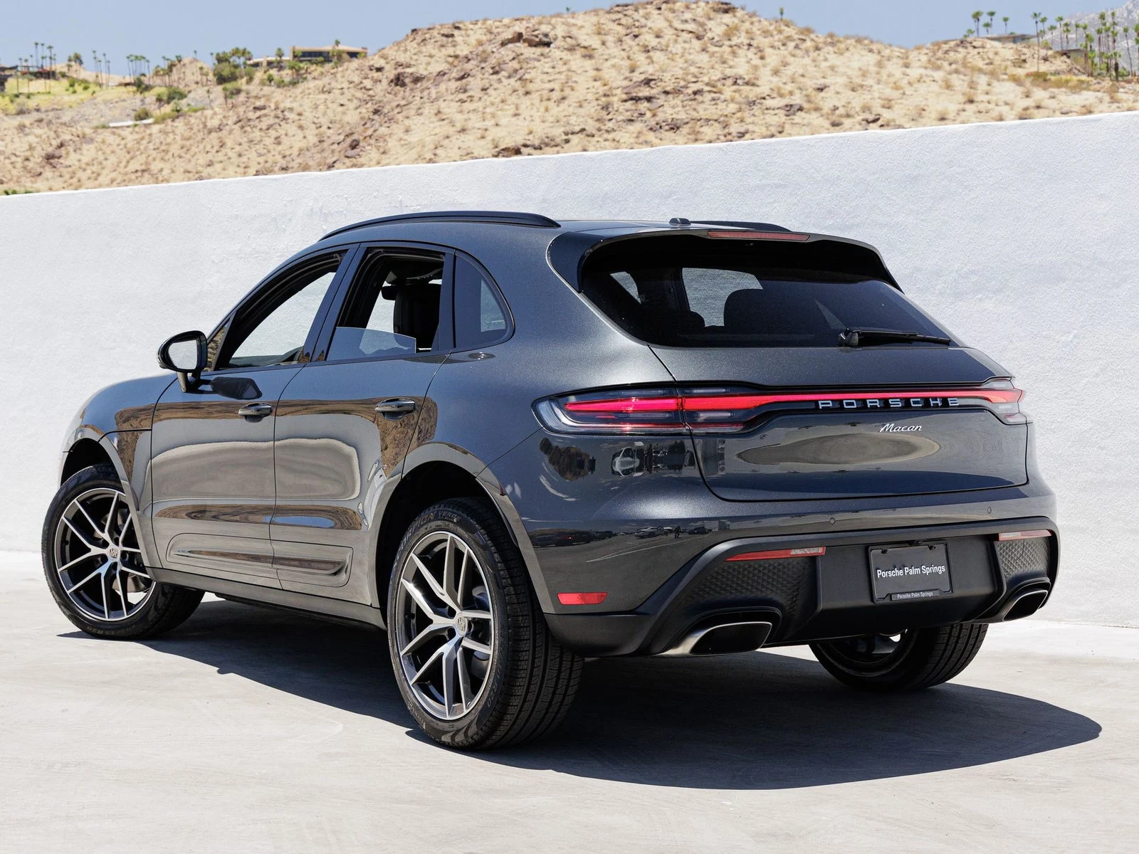 2026 Porsche Macan (95B), 3/20